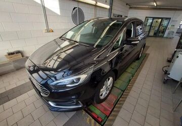 Ford S-Max 138.000 km 16.990 &euro; Essen 45276