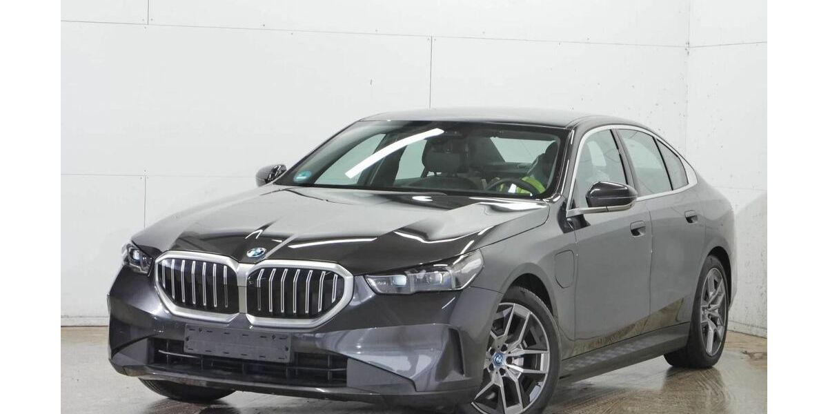 BMW 530 23.415 km 48.940 &euro; Bochum 44809