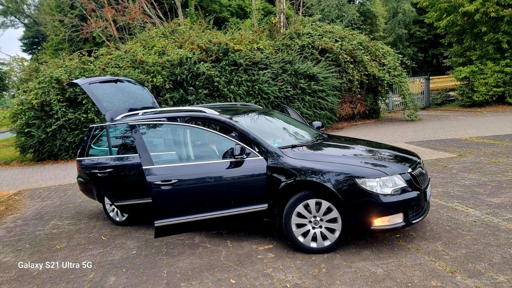 Skoda Superb 174.000 km 9.399 &euro; Eving 44339