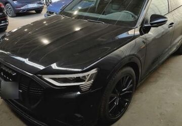 Audi e-tron 40.642 km 37.475 &euro; Hagen 58091