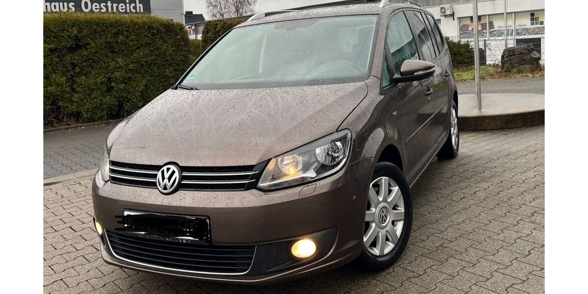 VW Touran 190.000 km 5.900 &euro; Wuppertal 42115