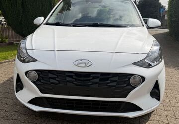 Hyundai i10 49.376 km 9.900 &euro; Bochum 44799
