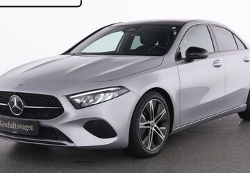 Mercedes-Benz A 180 8.999 km 31.950 &euro; Essen 45309