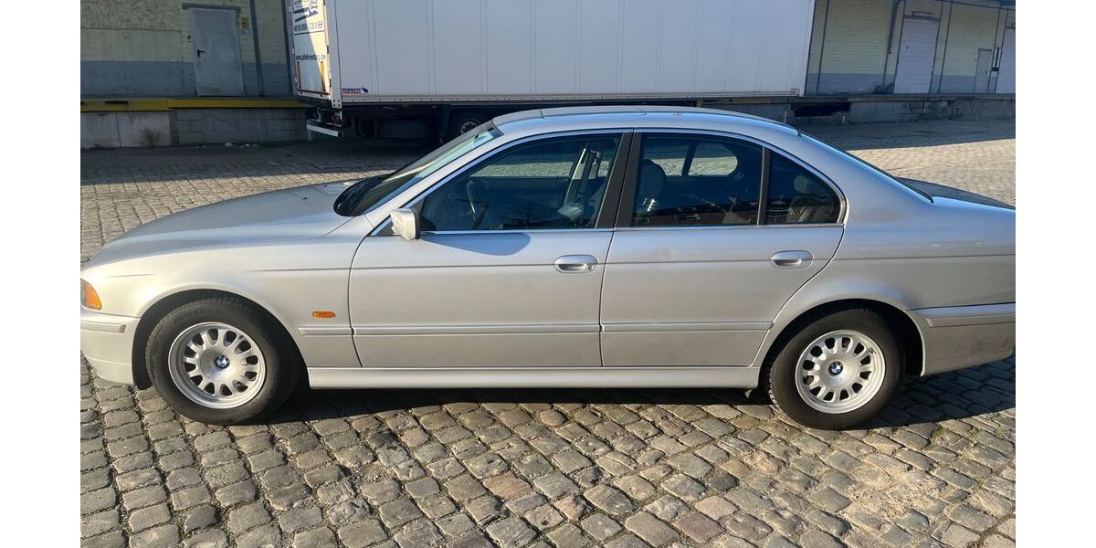 BMW 520 222.000 km 6.500 &euro; Wuppertal 42285