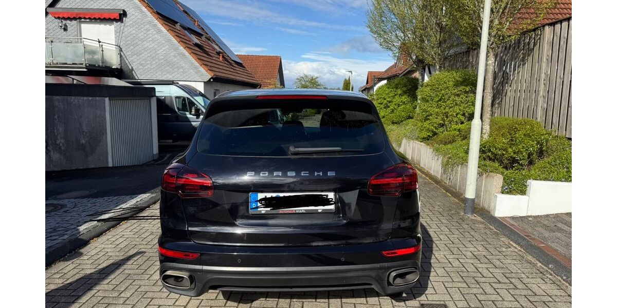 Porsche Cayenne 120.000 km 35.000 &euro; Wuppertal 42117
