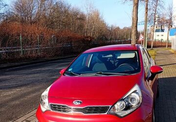 Kia Rio 153.001 km 5.300 &euro; Essen 45357