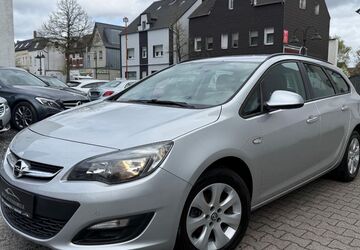 Opel Astra 82.000 km 8.397 &euro; Herten 45699