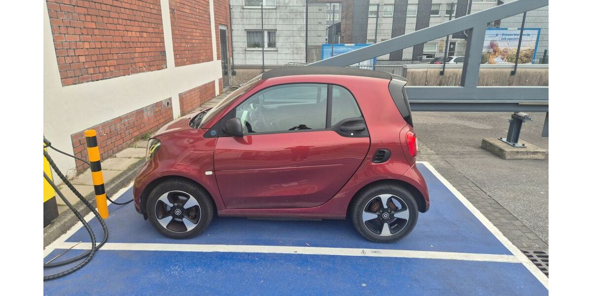 Smart ForTwo 27.885 km 11.000 &euro; Wuppertal 42289