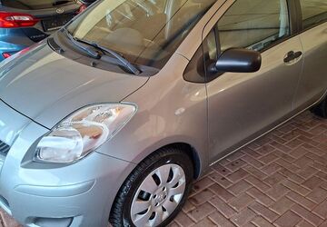 Toyota Yaris 82.900 km 5.750 &euro; Wülfrath 42489