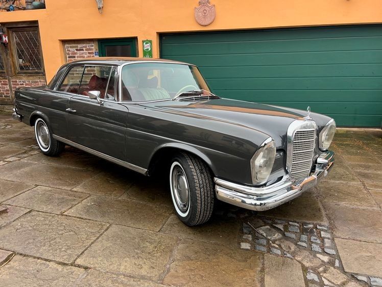 Mercedes-Benz 280 80.000 km 75.800 &euro; Dortmund 44267