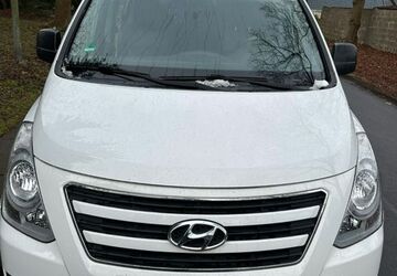 Hyundai H-1 Starex 201.800 km 12.850 &euro; Hattingen 45529