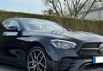 Mercedes-Benz E 300 215.000 km 23.900 &euro; Essen 45356