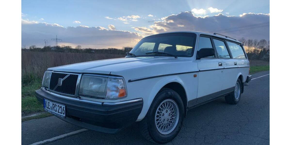 Volvo 240 454.797 km 6.900 &euro; Dortmund 44328