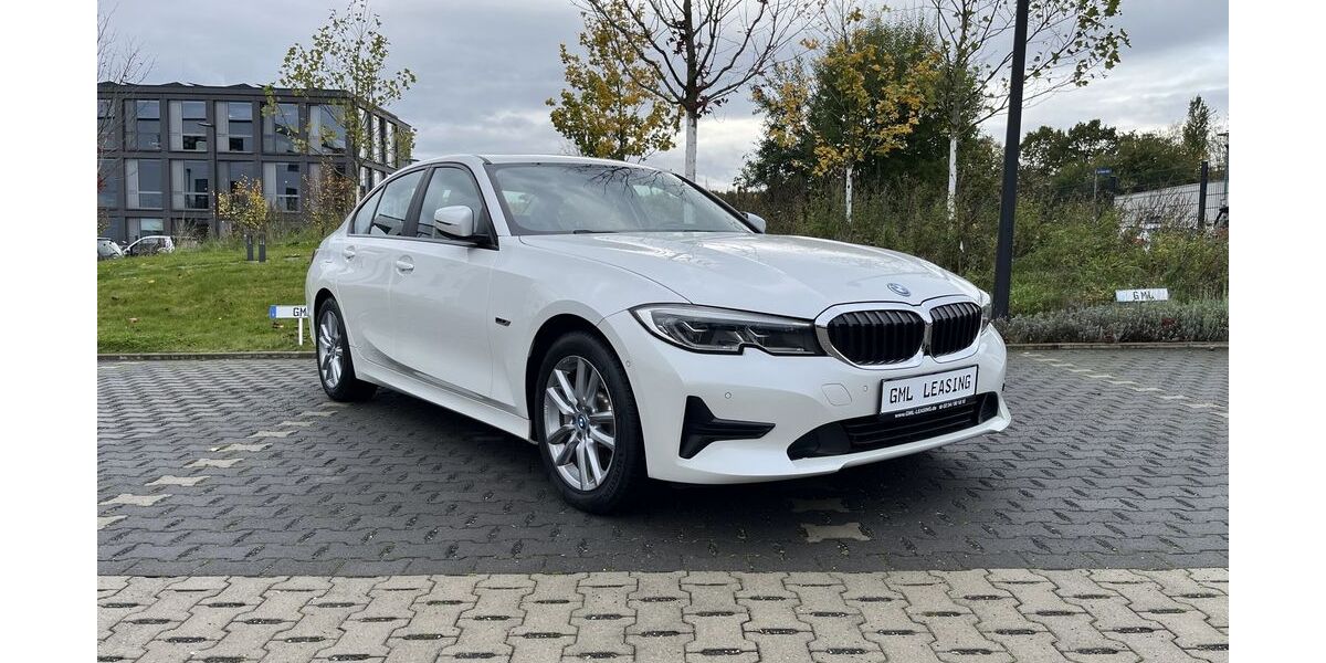 BMW 330 49.500 km 26.750 &euro; Bochum 44801