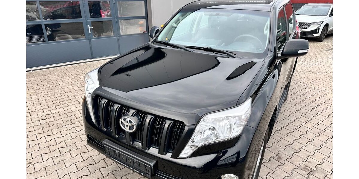 Toyota Land Cruiser 228.731 km 27.200 &euro; Oberhausen 46145