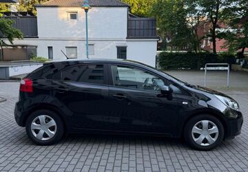Kia Rio 104.000 km 4.550 &euro; Dortmund 44147