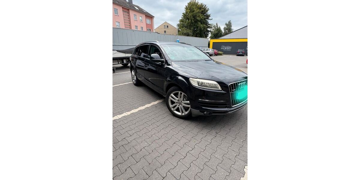 Audi Q7 295.000 km 7.900 &euro; Mülheim an der Ruhr 45473