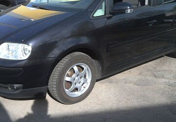 VW Touran 192.000 km 3.450 &euro; Mülheim-Speldorf 45478