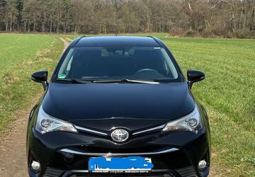 Toyota Avensis 154.500 km 12.800 &euro; Haltern am See 45721