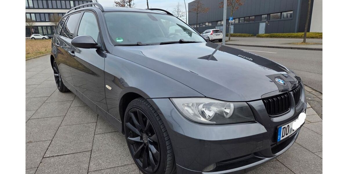 BMW 318 214.541 km 4.490 &euro; Dortmund 44263