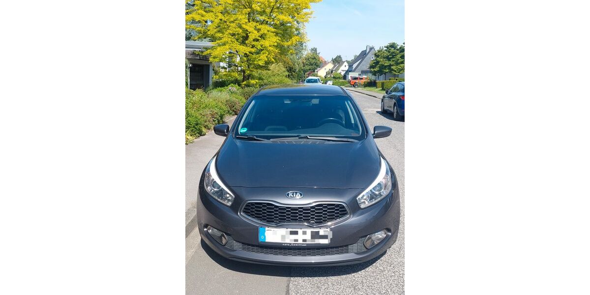 Kia ceed / Ceed 141.000 km 6.500 &euro; Schwelm 58332