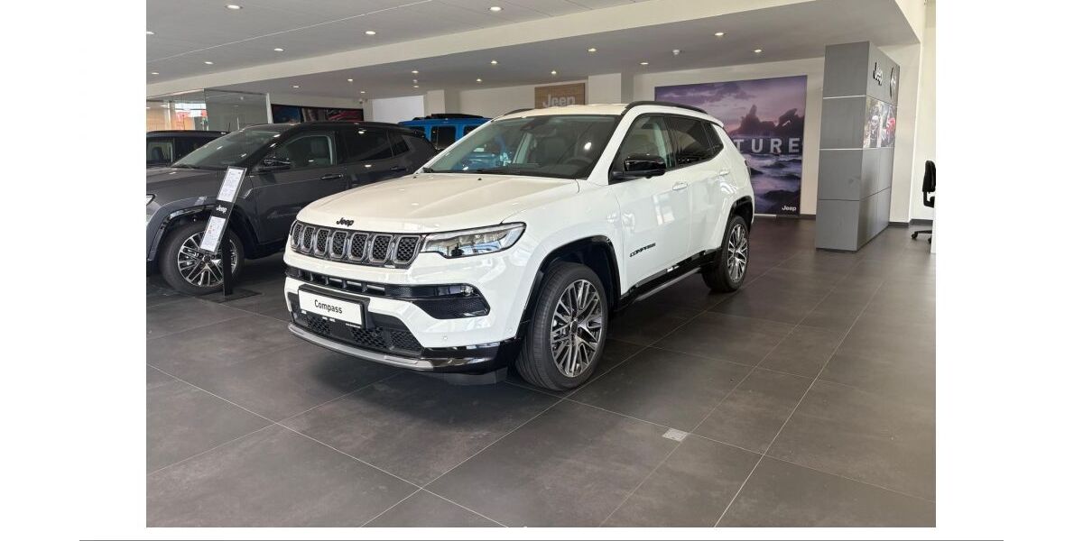 Jeep Compass 8.999 km 29.985 &euro; Dortmund 44145