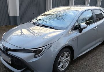 Toyota Corolla 78.500 km 15.990 &euro; Mülheim 45476