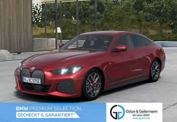 BMW i4 24.477 km 53.350 &euro; Mülheim 45472