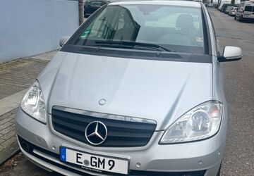 Mercedes-Benz A 160 179.215 km 3.200 &euro; Essen 45257