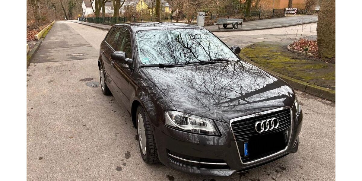 Audi A3 96.100 km 8.500 &euro; Dortmund 44388