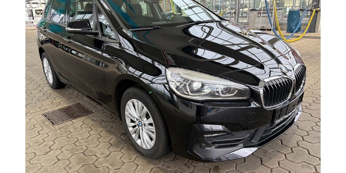 BMW 218 Active Tourer 99.721 km 17.650 &euro; Essen 45356