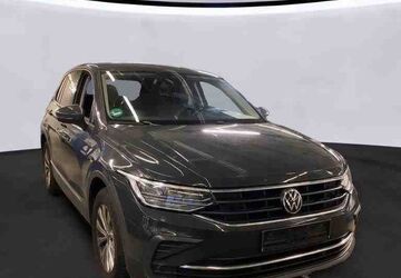 VW Tiguan 125.000 km 20.499 &euro; Mülheim / Ruhr 45473