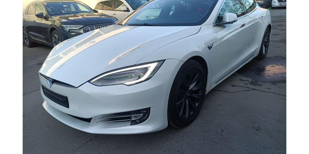 Tesla Model S 134.250 km 37.999 &euro; Wuppertal 42281
