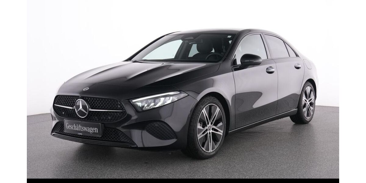 Mercedes-Benz A 180 4.900 km 34.995 &euro; Essen 45309