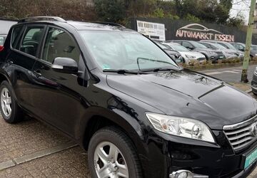 Toyota RAV 4 200.000 km 8.499 &euro; Essen 45355