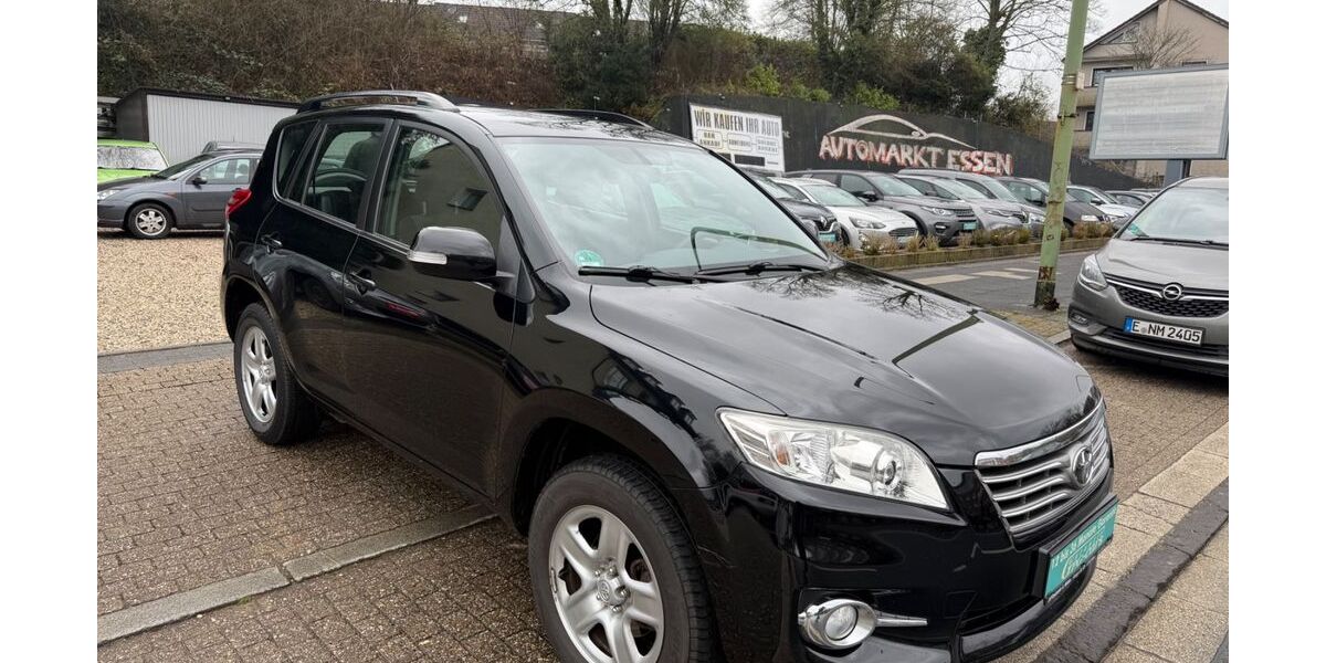 Toyota RAV 4 200.000 km 8.499 &euro; Essen 45355