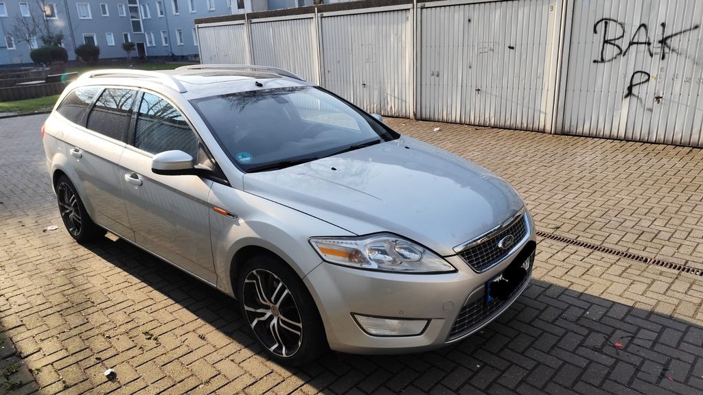 Ford Mondeo 196.755 km 2.500 &euro; Oberhausen 46049