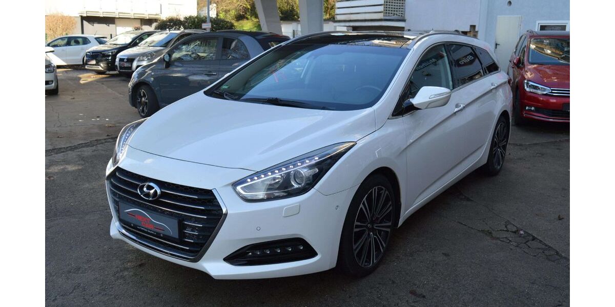 Hyundai i40 133.000 km 8.990 &euro; Mülheim an der Ruhr 45473