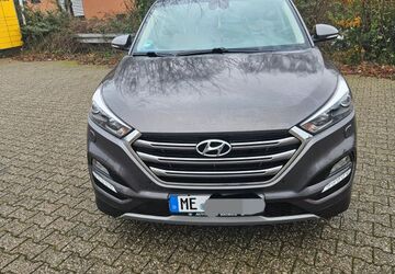 Hyundai TUCSON 142.000 km 15.500 &euro; Velbert 42551