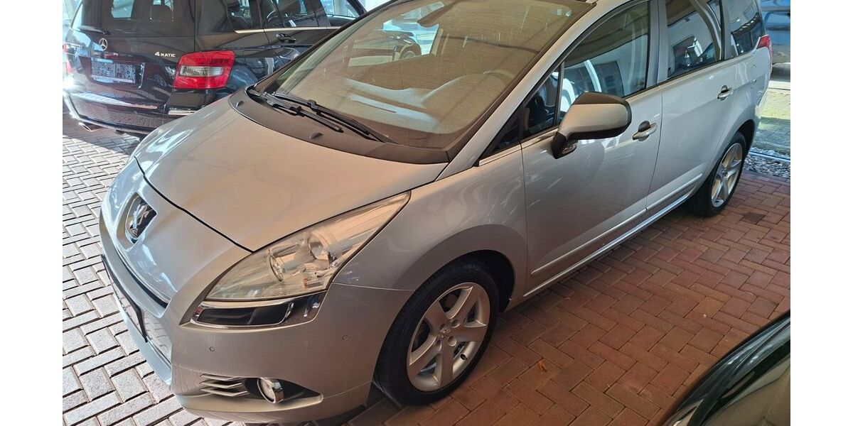Peugeot 5008 152.800 km 4.600 &euro; Wülfrath 42489