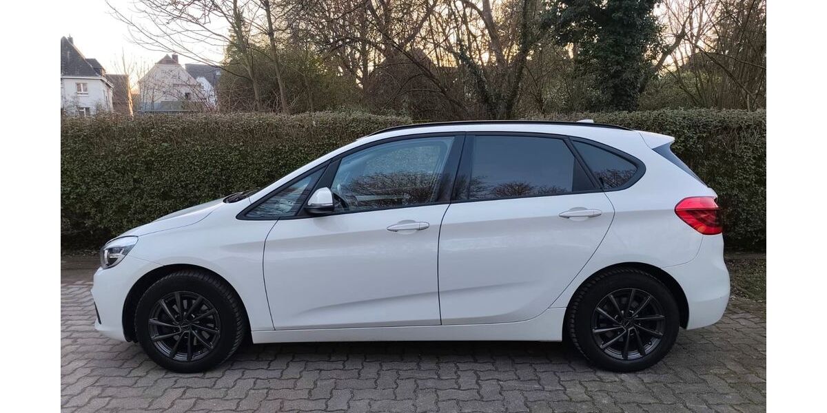 BMW 216 Active Tourer 124.000 km 9.750 &euro; Dorsten 46282