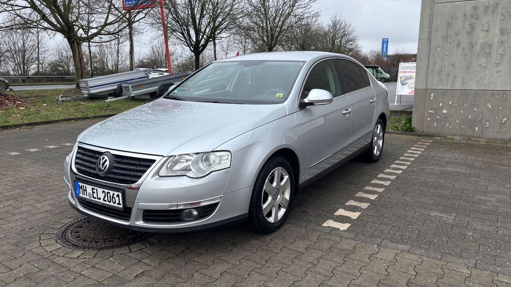 VW Passat 214.000 km 2.900 &euro; Mülheim 45473