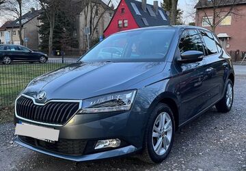 Skoda Fabia 80.000 km 10.900 &euro; Castrop-Rauxel 44575
