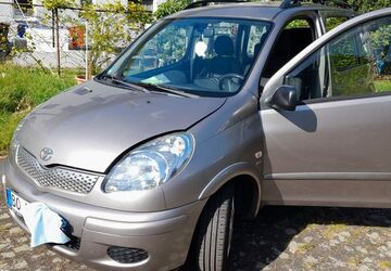 Toyota Yaris 116.000 km 5.800 &euro; Bochum 44789
