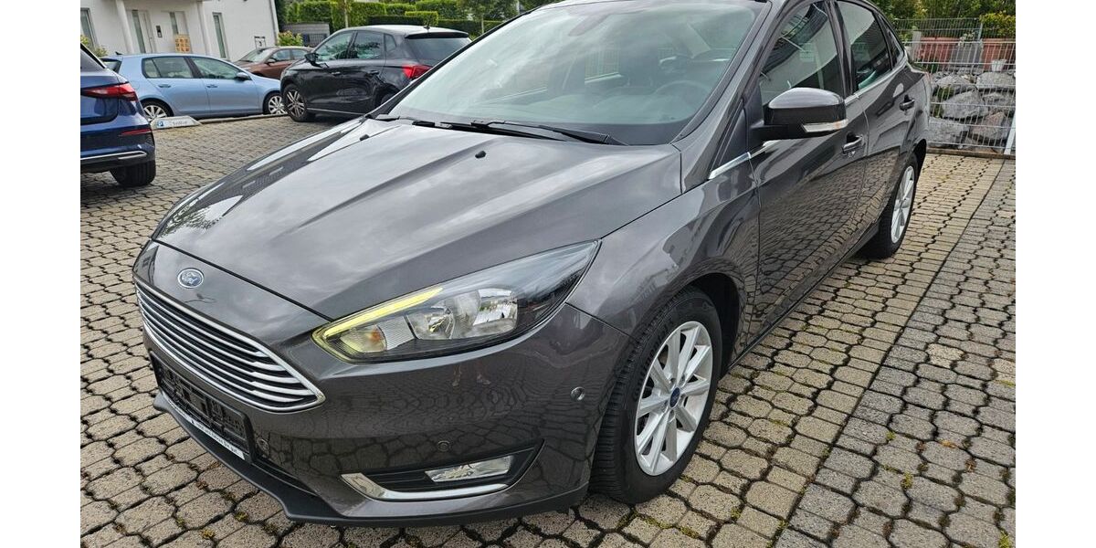 Ford Focus 82.850 km 9.399 &euro; Dortmund 44143
