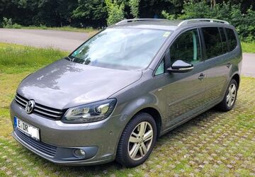 VW Touran 220.666 km 8.300 &euro; Bochum 44869