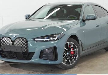 BMW i4 14.572 km 52.950 &euro; Mülheim 45472