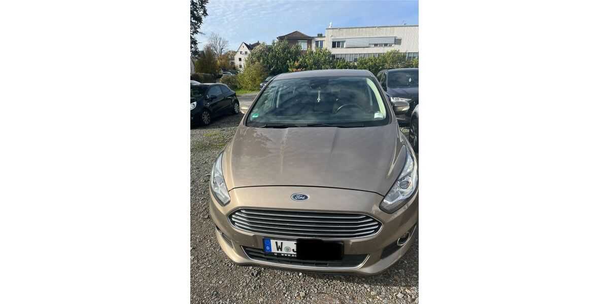 Ford S-Max 44.500 km 22.990 &euro; Wuppertal 42281