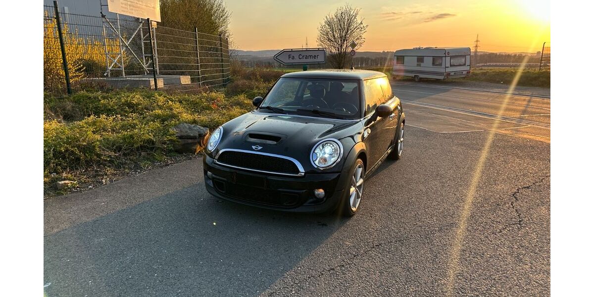 Mini Cooper S 186.000 km 6.500 &euro; Hagen 58099