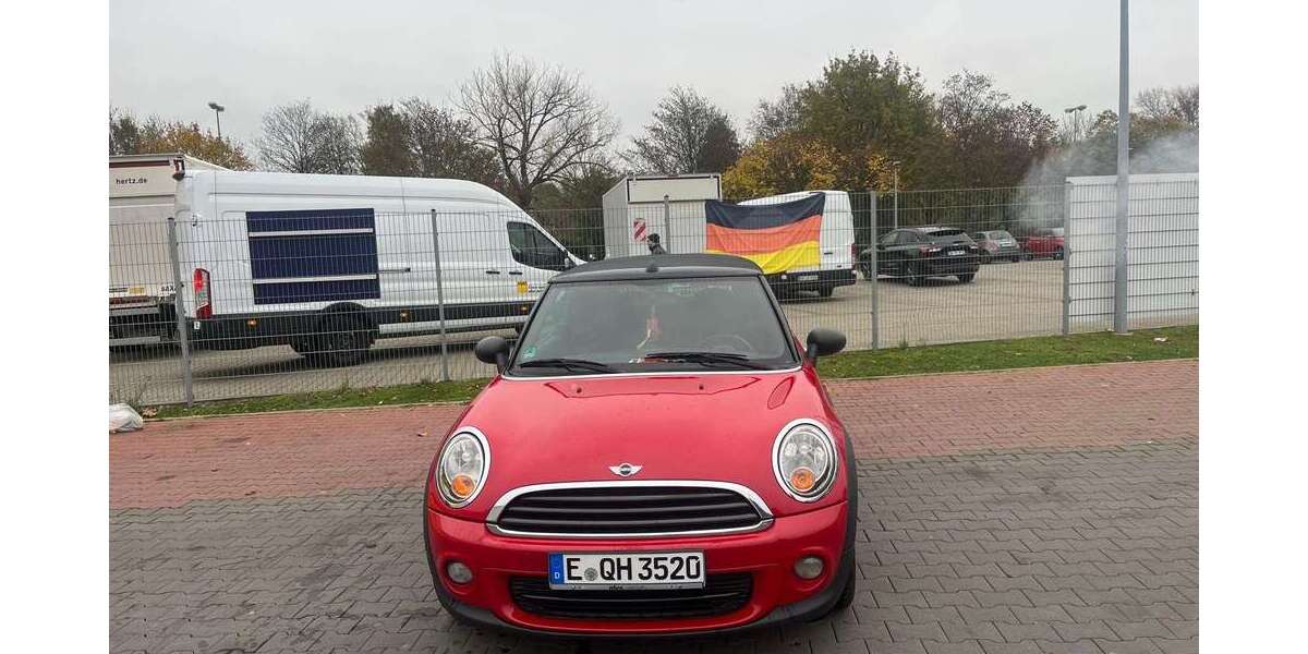 Mini One 230.000 km 4.100 &euro; Essen 45329